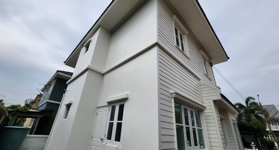 For sale 3 bedrooms house in Bang Phli, Samut Prakan