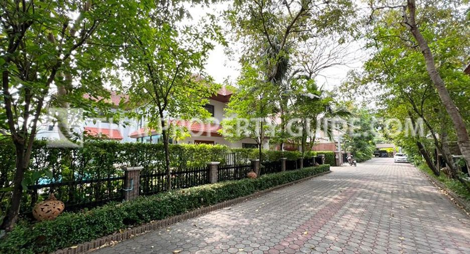 ให้เช่า และ ขาย 4 เตียง บ้านเดี่ยว ใน ปากเกร็ด, นนทบุรี