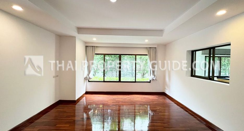 ให้เช่า และ ขาย 4 เตียง บ้านเดี่ยว ใน ปากเกร็ด, นนทบุรี