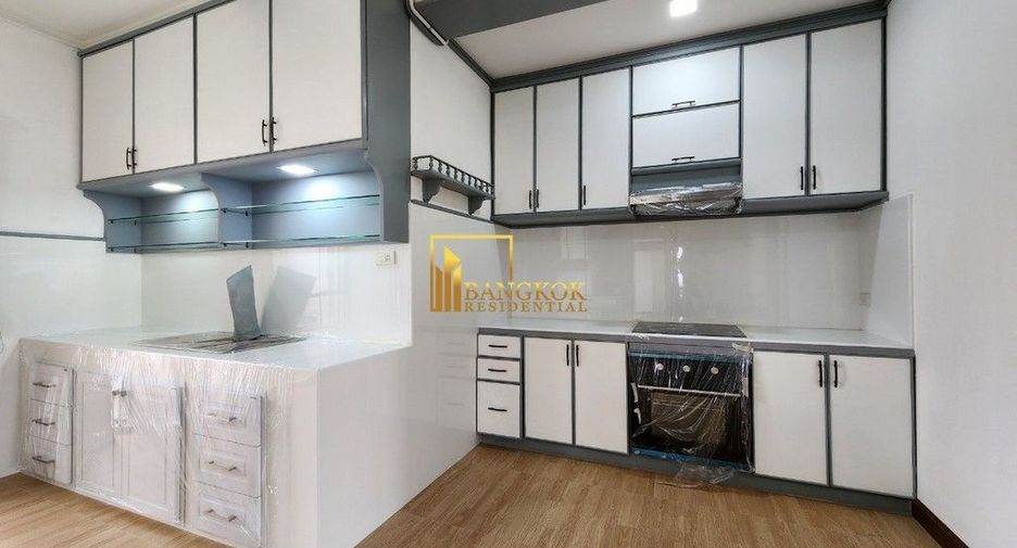 Apartamento en alquiler de 3 habitaciones en Watthana, Bangkok