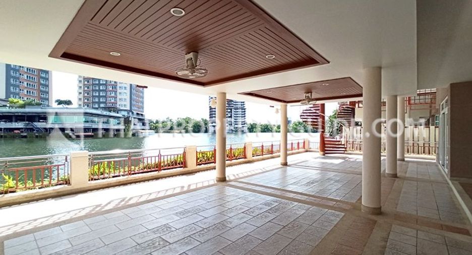 ให้เช่า 4 เตียง บ้านเดี่ยว ใน ปากเกร็ด, นนทบุรี