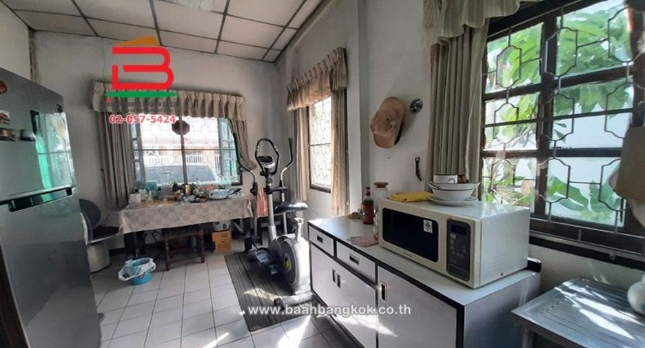 For sale 2 bedrooms house in Bang Kapi, Bangkok