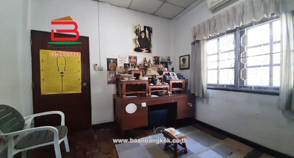For sale 2 bedrooms house in Bang Kapi, Bangkok