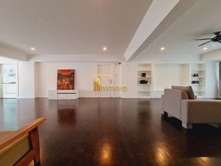 For rent 3 bedrooms apartment in Khlong Toei, Bangkok