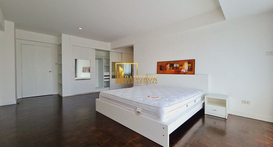 For rent 3 ベッドルーム apartment in Khlong Toei, Bangkok