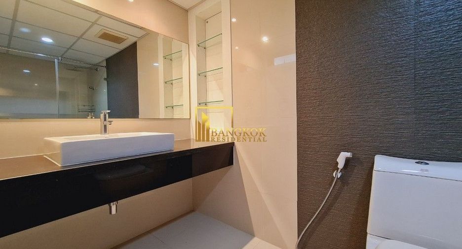 For rent 3 ベッドルーム apartment in Khlong Toei, Bangkok
