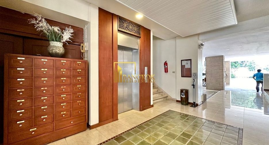 For rent 3 ベッドルーム apartment in Khlong Toei, Bangkok
