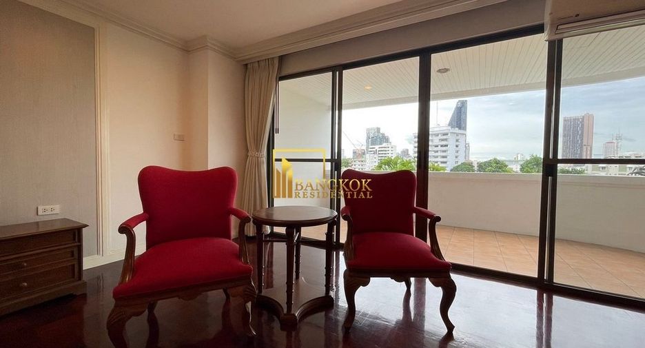À louer 3 chambres appartement à Khlong Toei, Bangkok