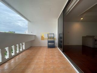 For rent 3 bedrooms apartment in Khlong Toei, Bangkok