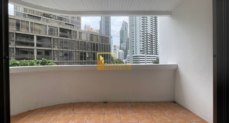 À louer 3 chambres appartement à Khlong Toei, Bangkok