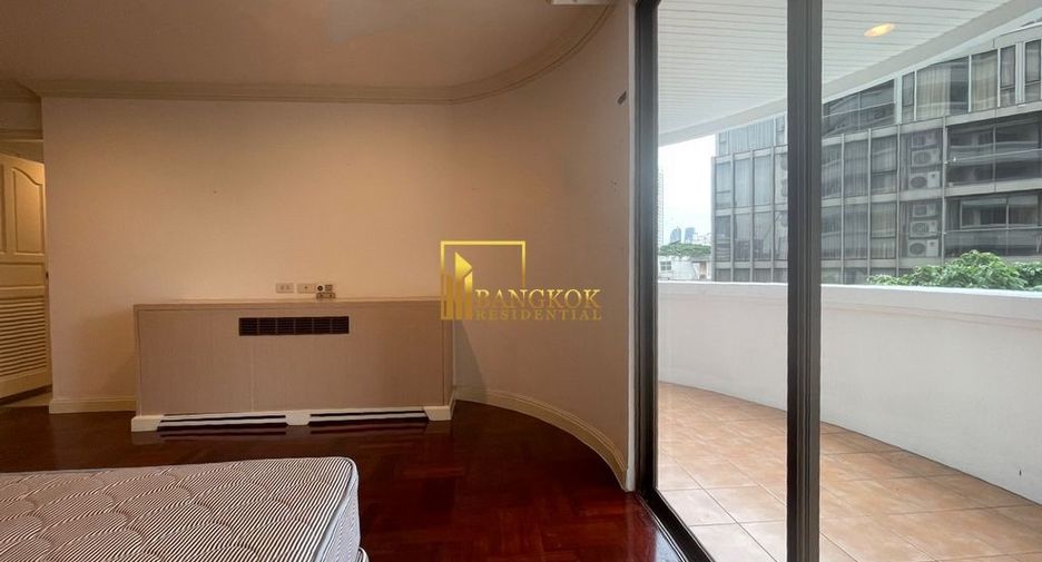 À louer 3 chambres appartement à Khlong Toei, Bangkok