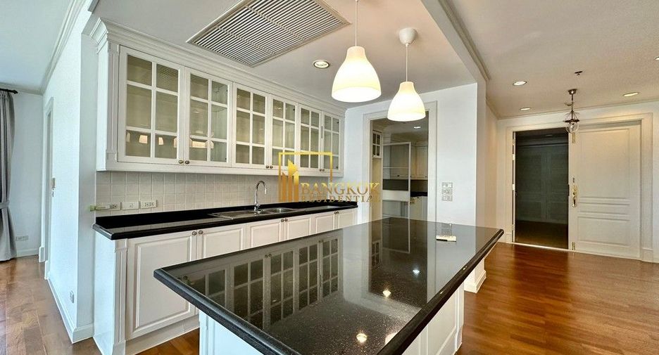 For rent 3 ベッドルーム apartment in Sathon, Bangkok