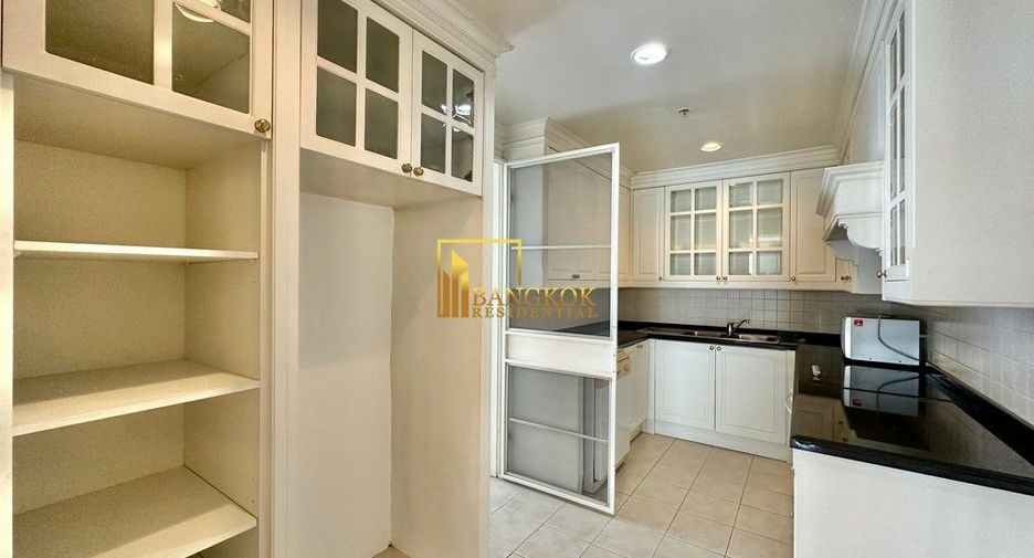 For rent 3 ベッドルーム apartment in Sathon, Bangkok