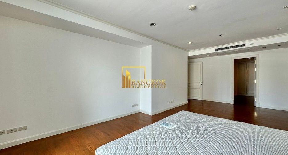 For rent 3 ベッドルーム apartment in Sathon, Bangkok