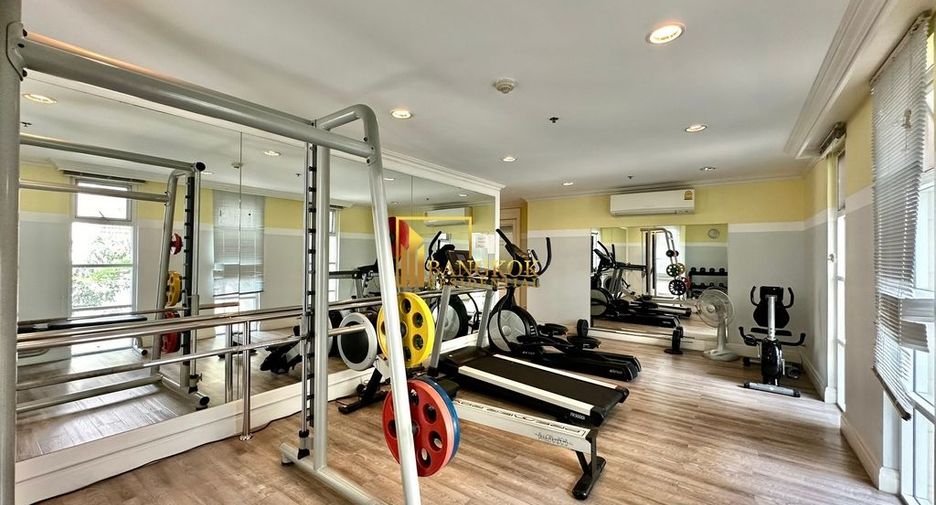 For rent 3 ベッドルーム apartment in Sathon, Bangkok