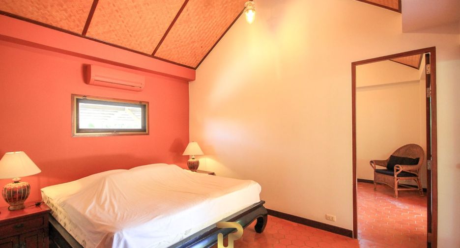 For sale 3 bedrooms villa in Hua Hin, Prachuap Khiri Khan