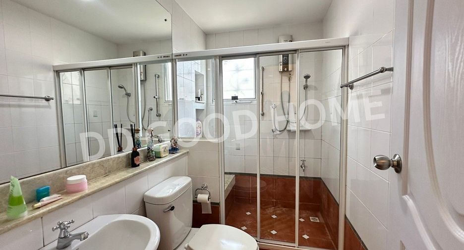 For sale 3 bedrooms house in Bang Bua Thong, Nonthaburi