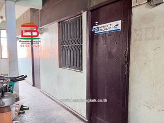 For sale 20 bedrooms retail Space in Mueang Samut Prakan, Samut Prakan