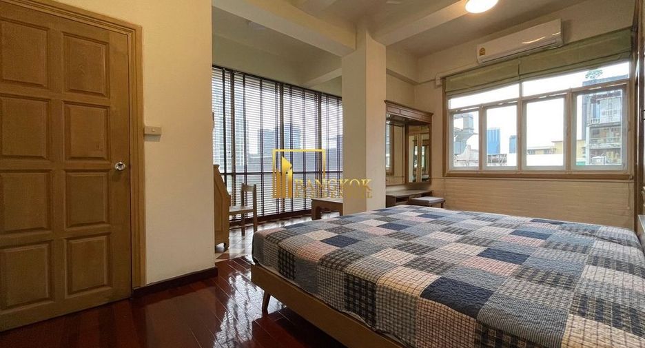 For rent 2 bedrooms apartment in Pathum Wan, Bangkok