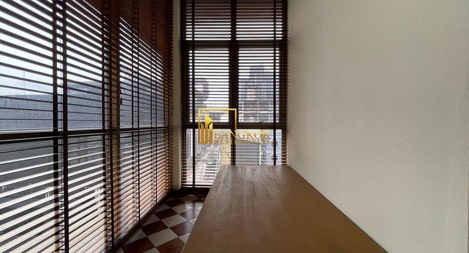 For rent 2 bedrooms apartment in Pathum Wan, Bangkok