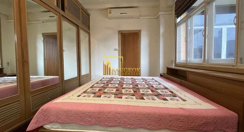 For rent 2 bedrooms apartment in Pathum Wan, Bangkok