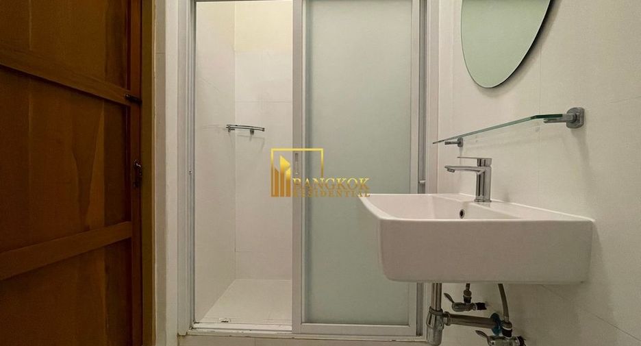 For rent 2 bedrooms apartment in Pathum Wan, Bangkok