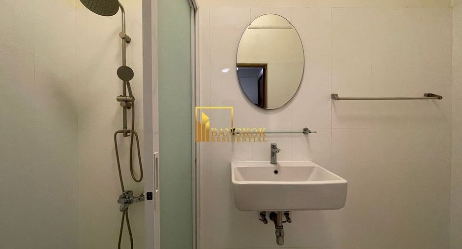 For rent 2 bedrooms apartment in Pathum Wan, Bangkok