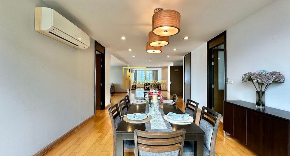 For rent 4 bedrooms apartment in Watthana, Bangkok