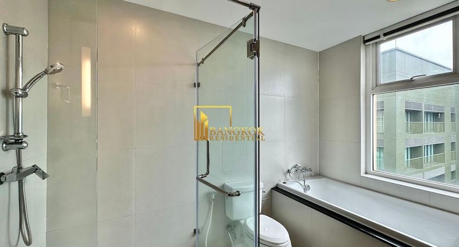 For rent 4 bedrooms apartment in Watthana, Bangkok