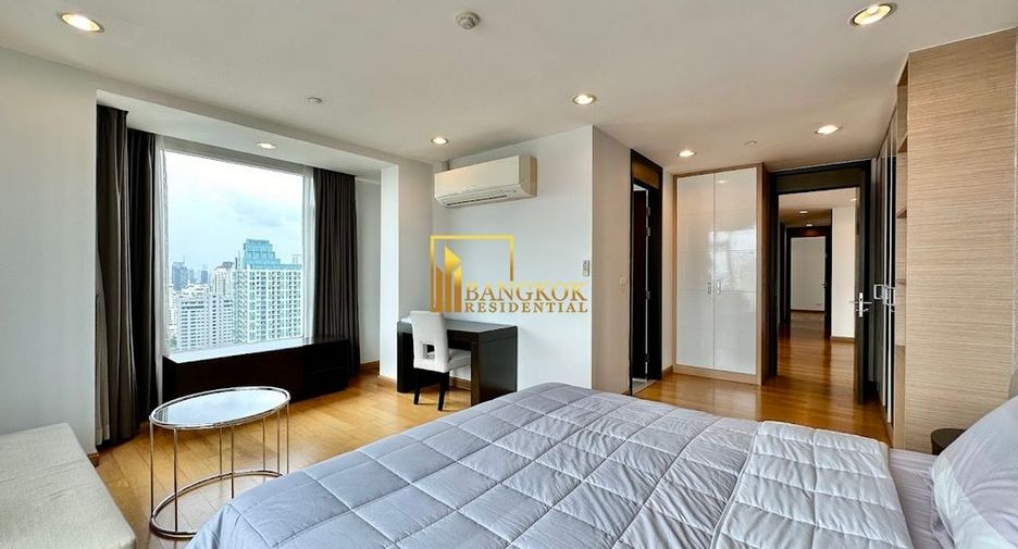 For rent 4 bedrooms apartment in Watthana, Bangkok