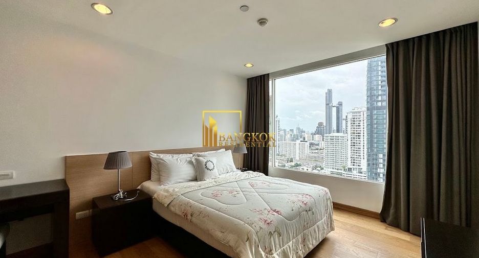 For rent 4 bedrooms apartment in Watthana, Bangkok