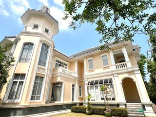 For sale 4 Beds house in Lat Phrao, Bangkok