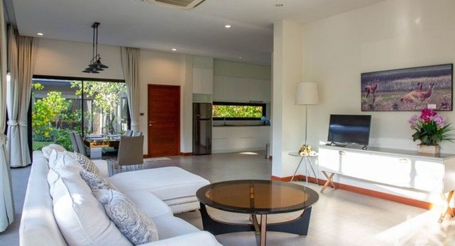 For sale 3 bedrooms house in Si Racha, Chonburi