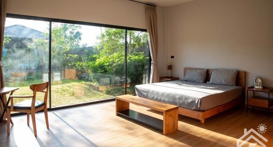 For sale 3 bedrooms house in Si Racha, Chonburi