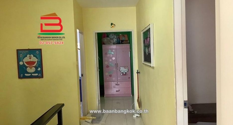 For sale 3 bedrooms townhouse in Mueang Samut Sakhon, Samut Sakhon