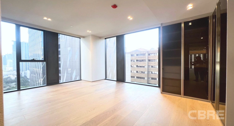 For sale 3 bedrooms condo in Pathum Wan, Bangkok