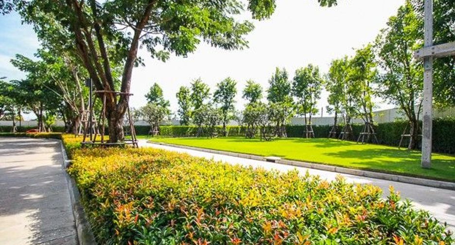 For sale 4 bedrooms house in Prawet, Bangkok