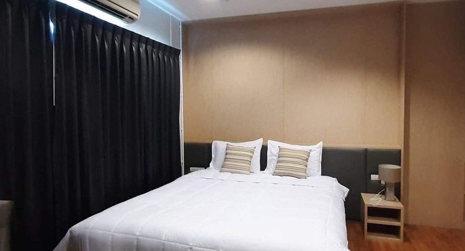 For sale 6 bedrooms townhouse in Bang Phli, Samut Prakan