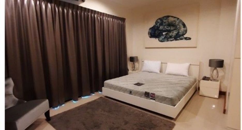 For sale 6 bedrooms townhouse in Bang Phli, Samut Prakan