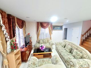 Casa en alquiler de 5 habitaciones en San Kamphaeng, Chiang Mai