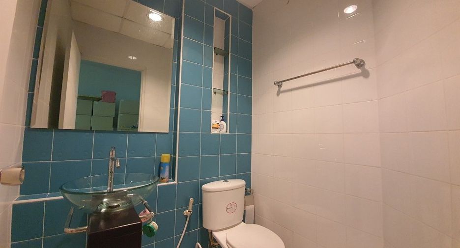 For sale 3 bedrooms townhouse in Chatuchak, Bangkok