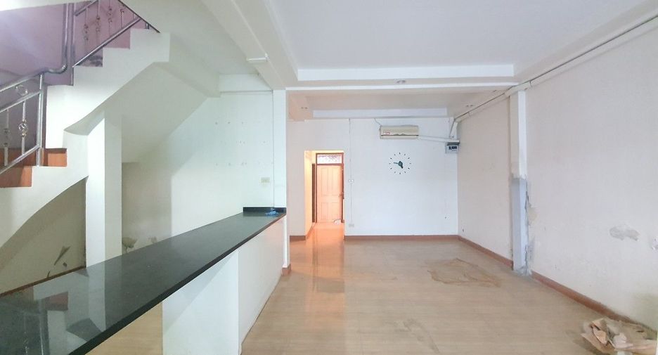 For sale 3 bedrooms house in Lak Si, Bangkok