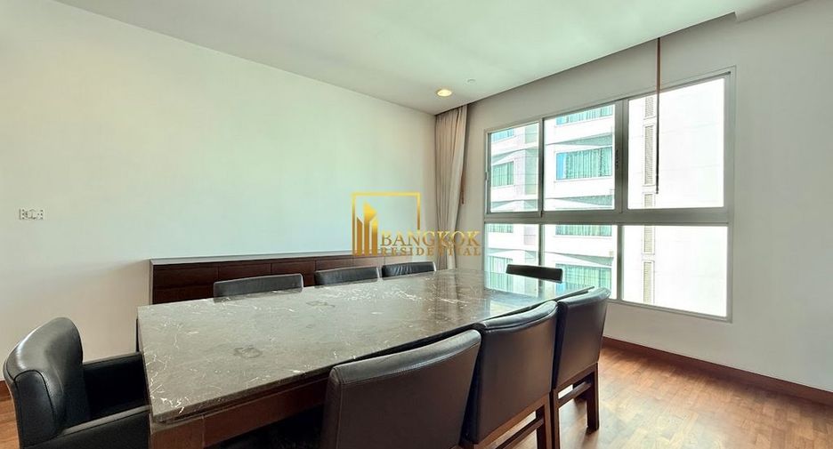 For rent 4 bedrooms apartment in Watthana, Bangkok