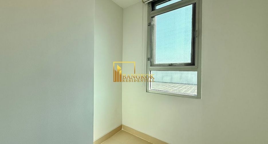 For rent 4 bedrooms apartment in Watthana, Bangkok