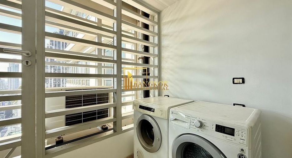 For rent 4 bedrooms apartment in Watthana, Bangkok