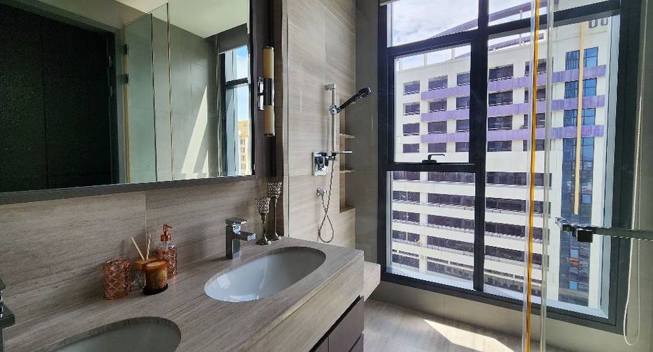 For rent 2 bedrooms condo in Sathon, Bangkok