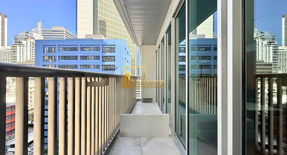 For rent 3 bedrooms apartment in Watthana, Bangkok
