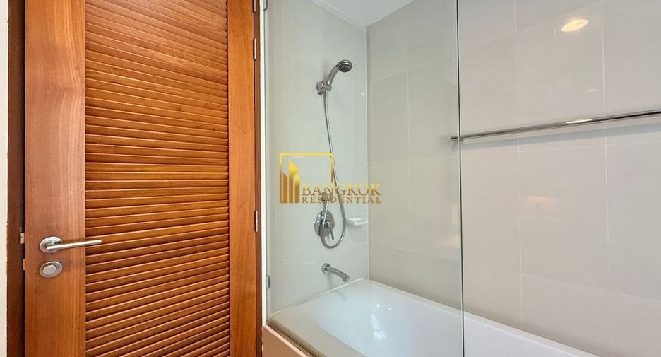 For rent 3 bedrooms apartment in Watthana, Bangkok