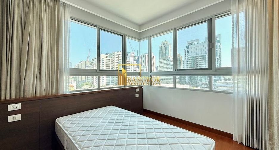 For rent 3 bedrooms apartment in Watthana, Bangkok