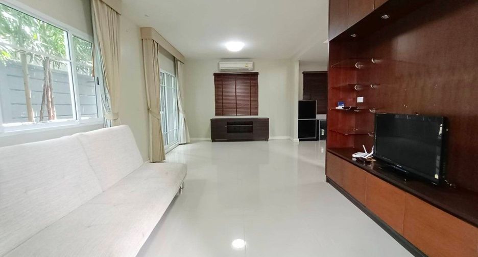 Haus zur Miete und zum Kauf mit 4 Zimmer in Sai Mai, Bangkok